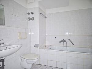 2-Zimmer-Wohnung in schöner Wohnanlage in Fürth – 90766 Fürth – Vorschaubild 3