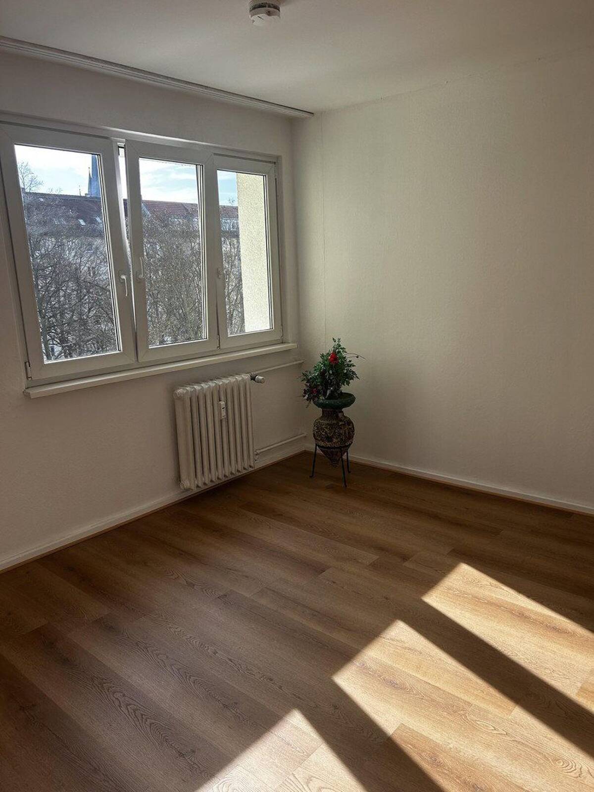 Helle 3-Zimmer-Wohnung in zentraler Lage von Berlin-Wilmersdorf – 10715 Berlin – Bild 1 von 4