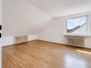 Lichtdurchflutete 3-Zimmer-Dachgeschosswohnung mit optionalem Stellplatz in Horn-Lehe – 28357 Bremen – Vorschaubild 3