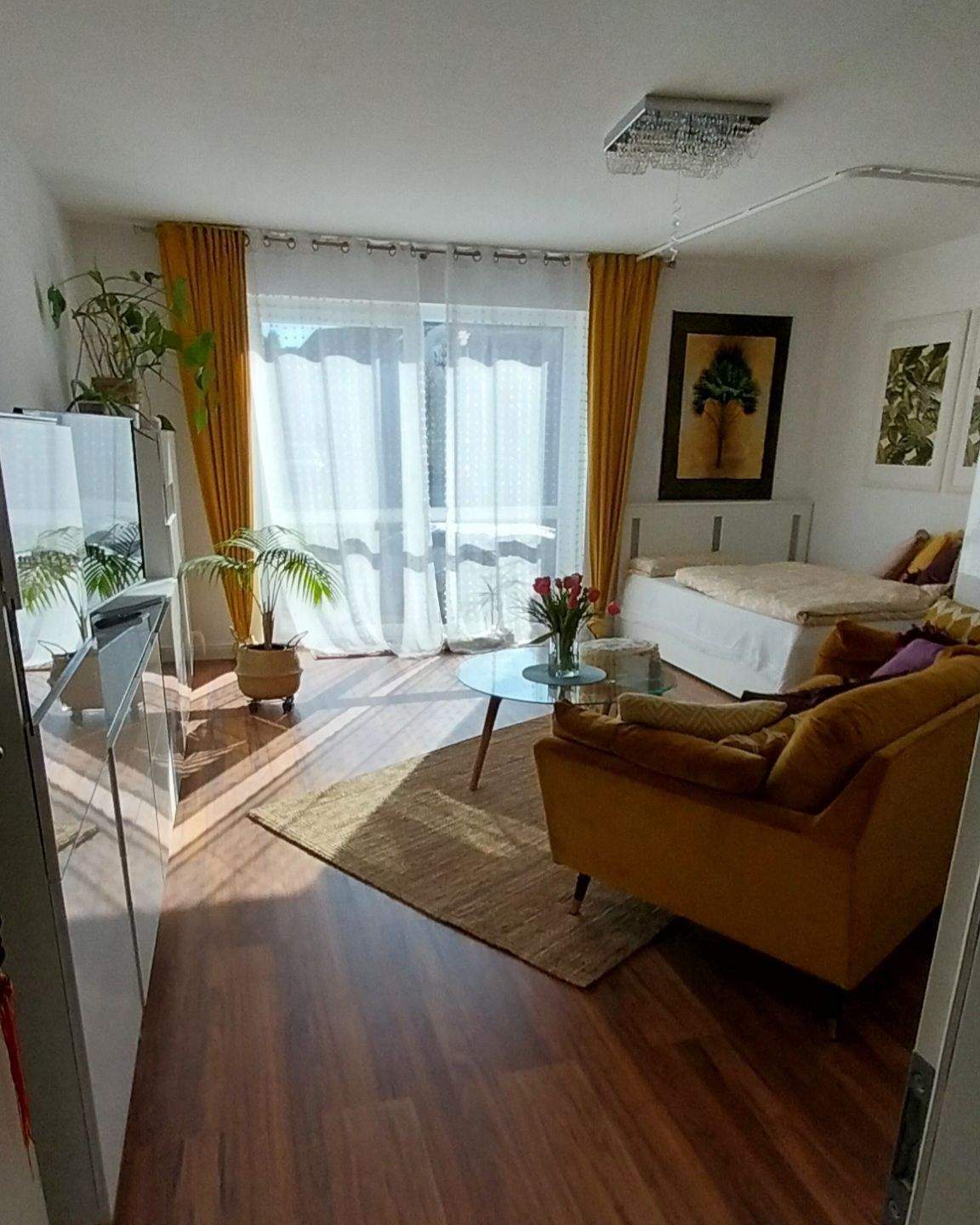Stilvolles Studio Apartment mit Terrasse – Augsburg – Vorschaubild 4