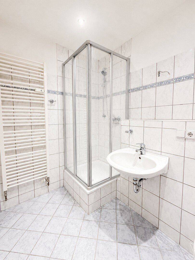 ?? 1 Monat mietfrei | Helle Altbauwohnung mit hohen Decken & EBK im Zentrum ?? – Dessau-Roßlau – Vorschaubild 7