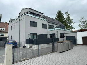 Lichtdurchflutete 3-Zimmer-Wohnung mit Terrasse in begehrter Villenlage in Obersendling – 81477 München – Vorschaubild 1