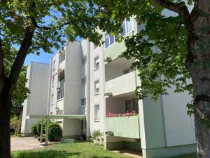 Gute Wohnung, schöne Lage, mit Balkon, Garage und grünem Vogelstang-Blick