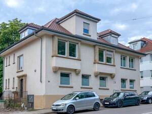 Tolle 4,5 Zimmer Etagenwohnung mit Stellplatz und Balkon