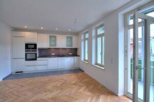 Hochwertig sanierte 3-Zimmer-Wohnung mit Luxus-Einbauküche, Terrasse und Gartenabteil – 4299 Leipzig – Vorschaubild 2