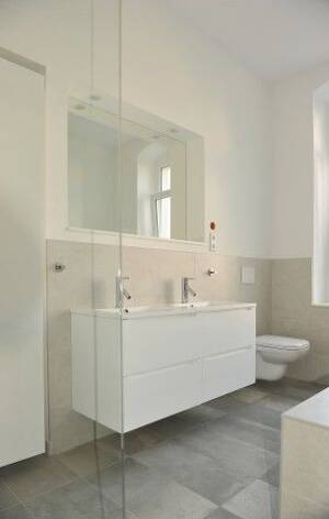 Ganz tolle exklusive 3-Raum Wohnung mit Aufzug und EBK und Fussbodenheizung! – 8056 Zwickau – Vorschaubild 8