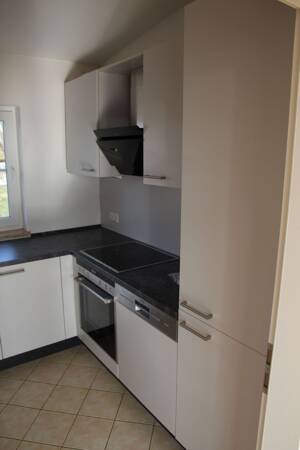 Helle, schöne 3 Zimmer Dachgeschoß Wohnung, SOFORT VERFÜGBAR – 85053 Ingolstadt – Vorschaubild 4