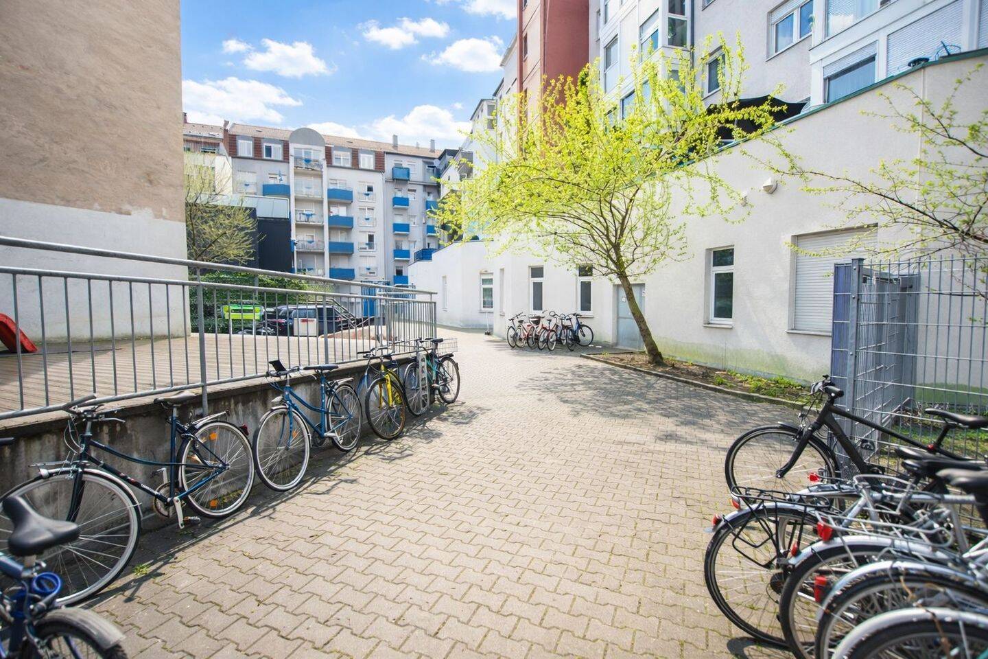 Unkomplizierte Kapitalanlage in starker Lage - ruhiges Apartment mit Balkon – Nürnberg – Vorschaubild 9