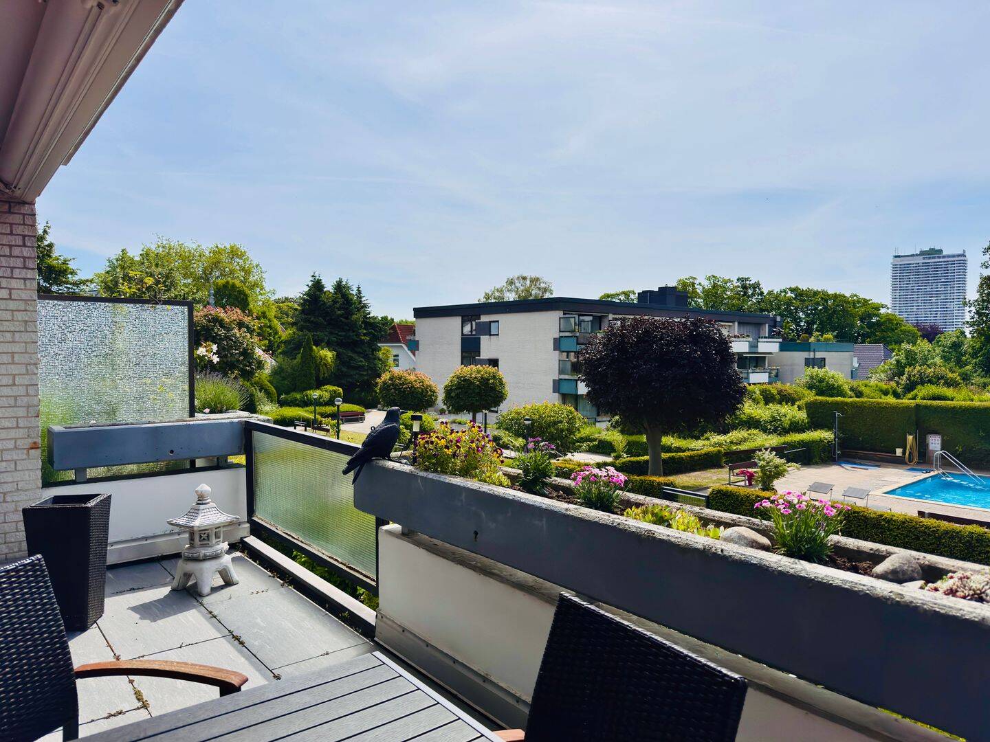Happy Holiday - den Pool im Blick, die Sonne auf dem Balkon, das Leben genießen! – Lübeck – Vorschaubild 2