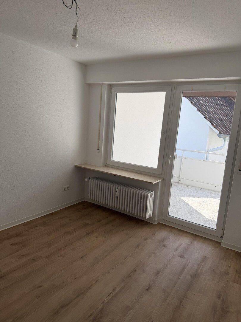 Erstbezug nach Sanierung- tolle 3-Zimmer Wohnung mit Balkon – Stuttgart – Vorschaubild 7