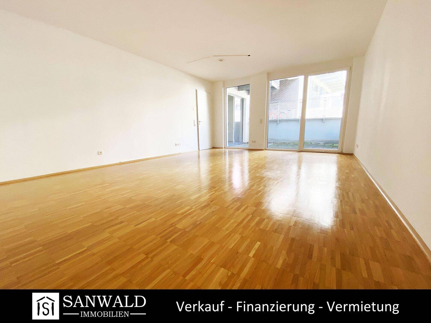 Moderne 2,5-Zimmer Wohnung mit Einbauküche und Terrasse