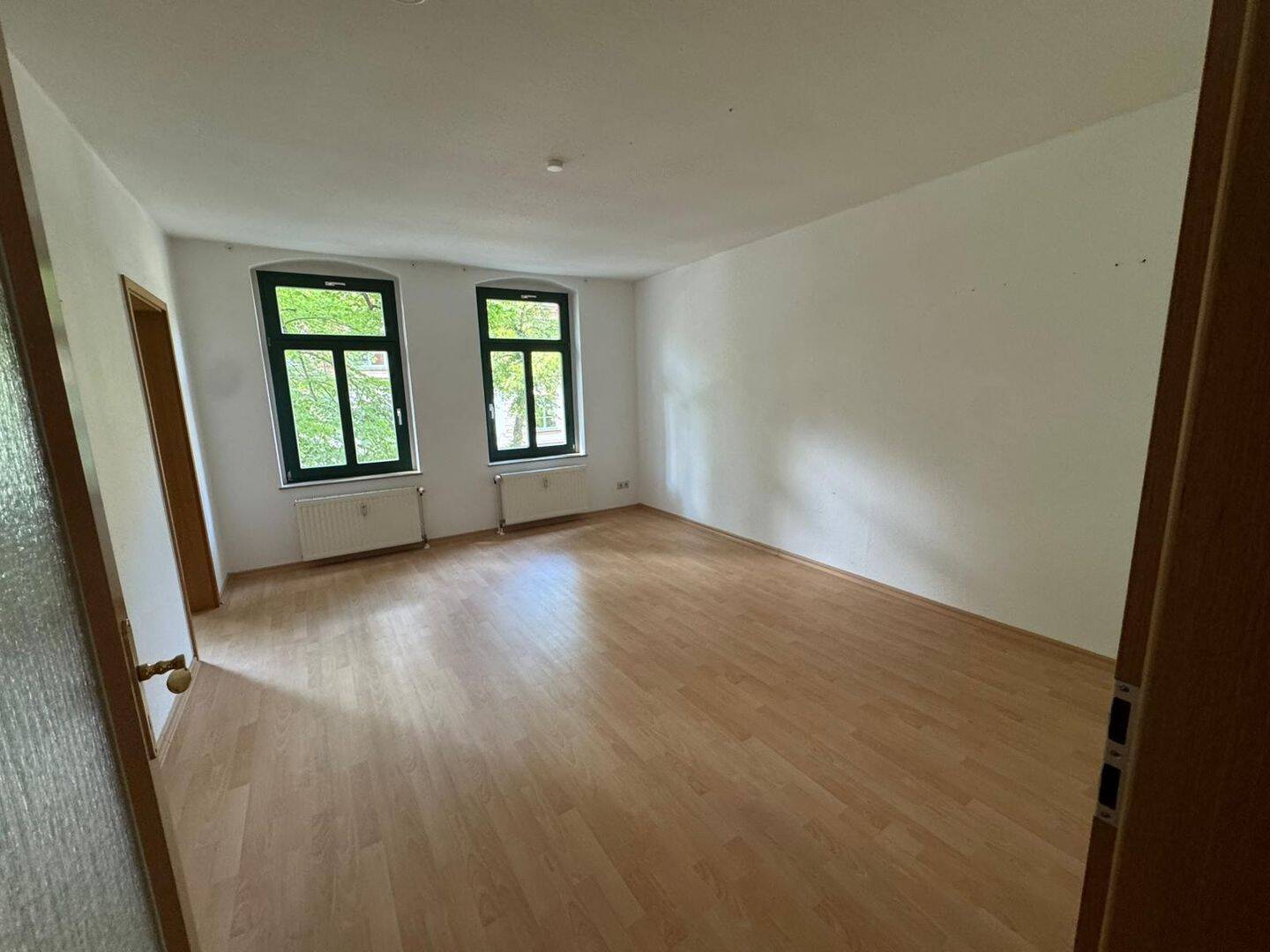 TOP-Whg. im 1.OG / Laminat / Balkon u.v.m. – Chemnitz – Vorschaubild 2