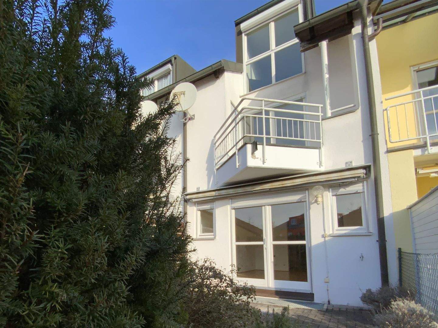 Reihenhaus in Ingolstadt-West - Hier finden Sie Ihr neues Zuhause – Ingolstadt – Bild 1 von 9