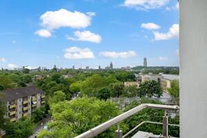 2 Zimmer + Balkon mit toller Anbindung und Naherholung