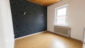 Freistehendes Stadthaus mit sechs Zimmern, Hof, Garage und vielseitigem Nutzungspotenzial – 63073 Offenbach am Main – Vorschaubild 4