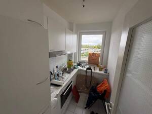 Top-Lage nahe der Uniklinik: Frisch renovierte 2-Zimmer-Wohnung mit Balkon & Garage – 23562 Lübeck – Vorschaubild 3