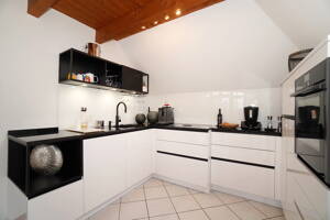 Stilvolle, moderne Maisonettewohnung mit sonniger Loggia, Klimaanlage und Stellplatz in Paderborn – 33100 Paderborn – Vorschaubild 5