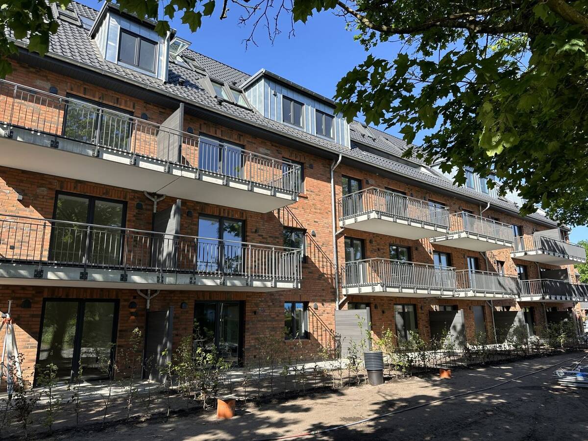 Sonnige 2,5 Zimmer Wohnung mit großzügiger Bakon in Hamburg Lurup- Wentzel-Dr. – 22547 Hamburg – Bild 1 von 9