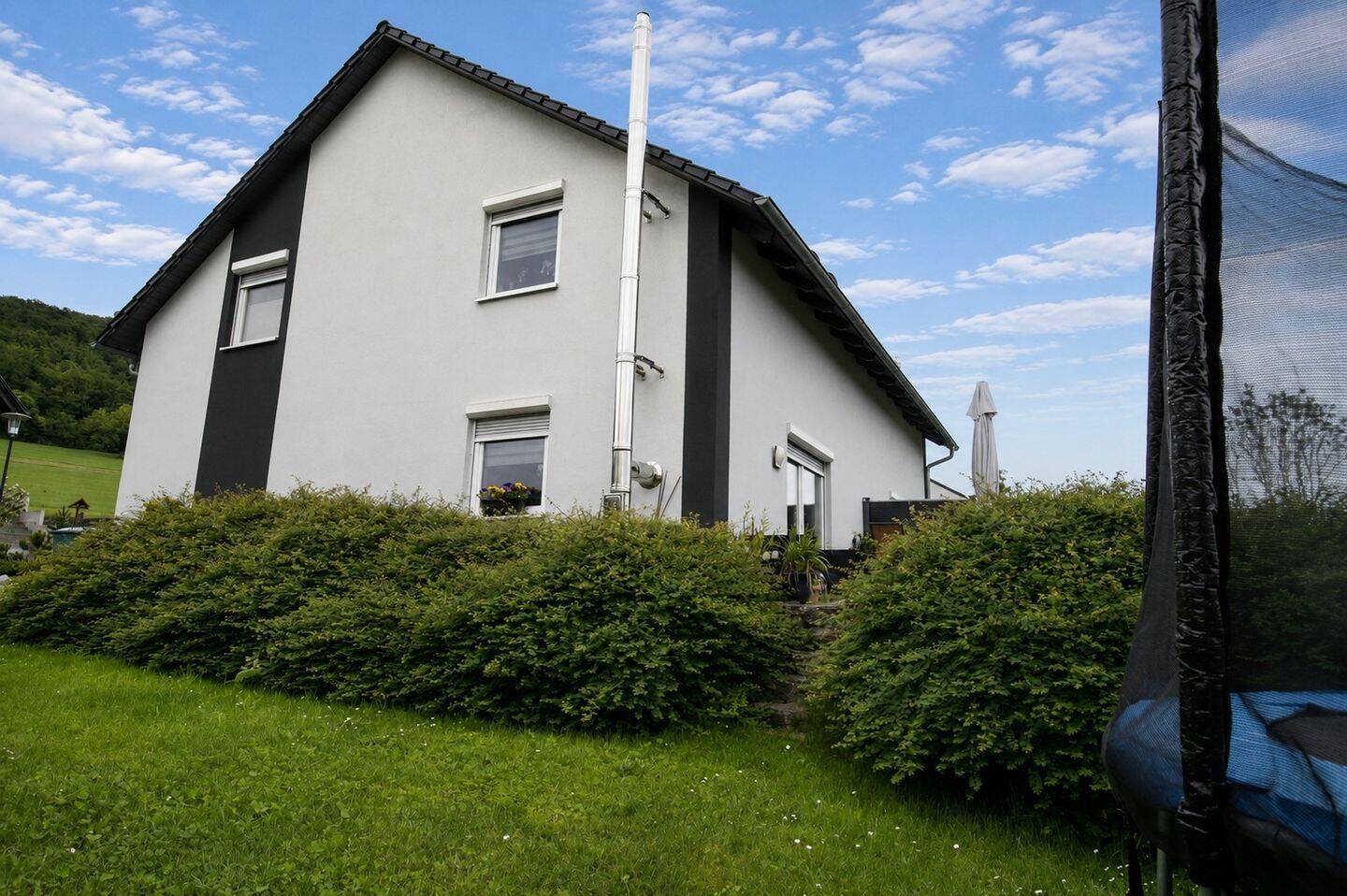 Kapitalanlage oder Mehrgenerationenwohnen - Modernes Doppelhaus in Jüchsen – Grabfeld – Vorschaubild 6