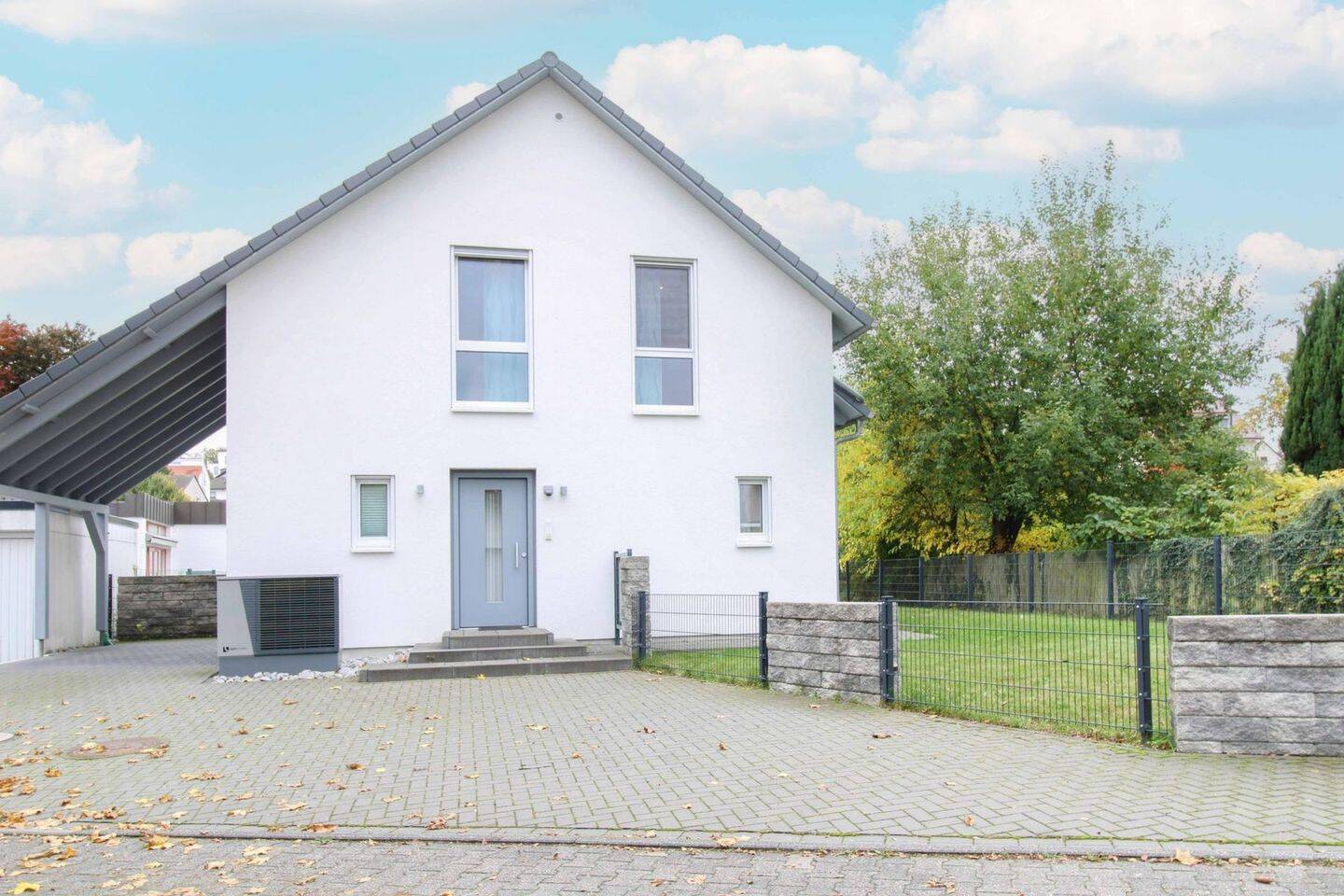 Ankommen, aufblühen, wohlfühlen - schönes Einfamilienhaus mit Herz – Neu-Anspach – Bild 1 von 9