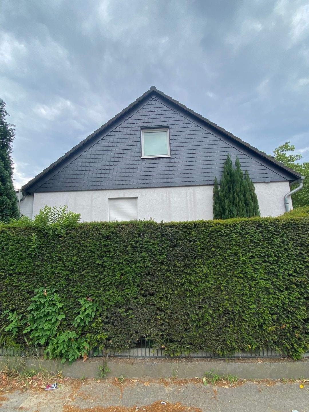 Günstiges Haus für Handwerker mit guter Verkehrsanbindung in Hamburg Billstedt – Hamburg – Vorschaubild 2