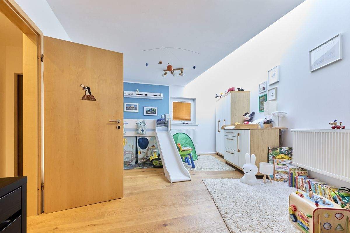 ***Dachterrasse, Garage und besondere Aufteilung: Wohnung im Thelottviertel mit Hausflair!*** – Augsburg – Vorschaubild 6