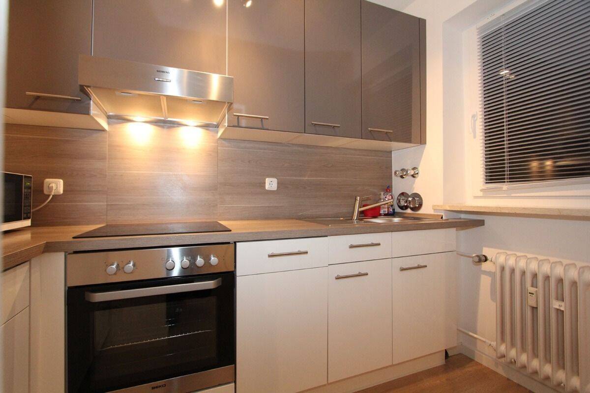 Tolles 1-Zi-Business-Apartment, separate Küche, Balkon in den ruhigen Innenhof – München – Vorschaubild 6