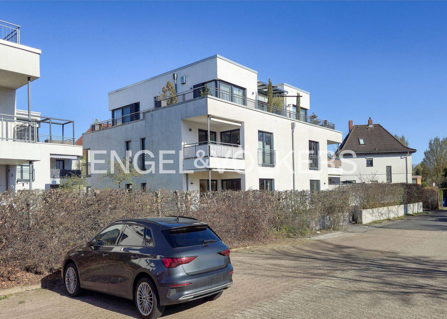 Ein Ort zum Ankommen. Ein Zuhause zum Wohlfühlen. Ein Lebensmittelpunkt zum Bleiben - Gesamtwohnfläche inkl. Terrasse ca. 177 m² – Braunschweig – Vorschaubild 2
