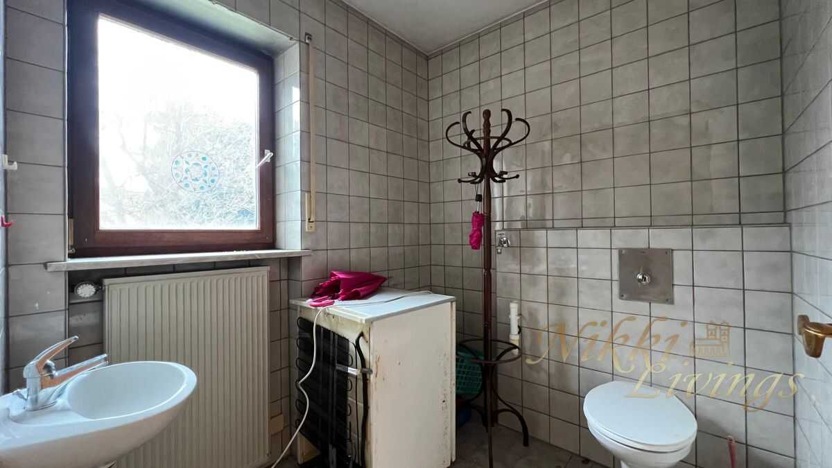Renovierungsbedürftiges Reihenmittelhaus in ruhiger Lage! – Augsburg – Vorschaubild 4