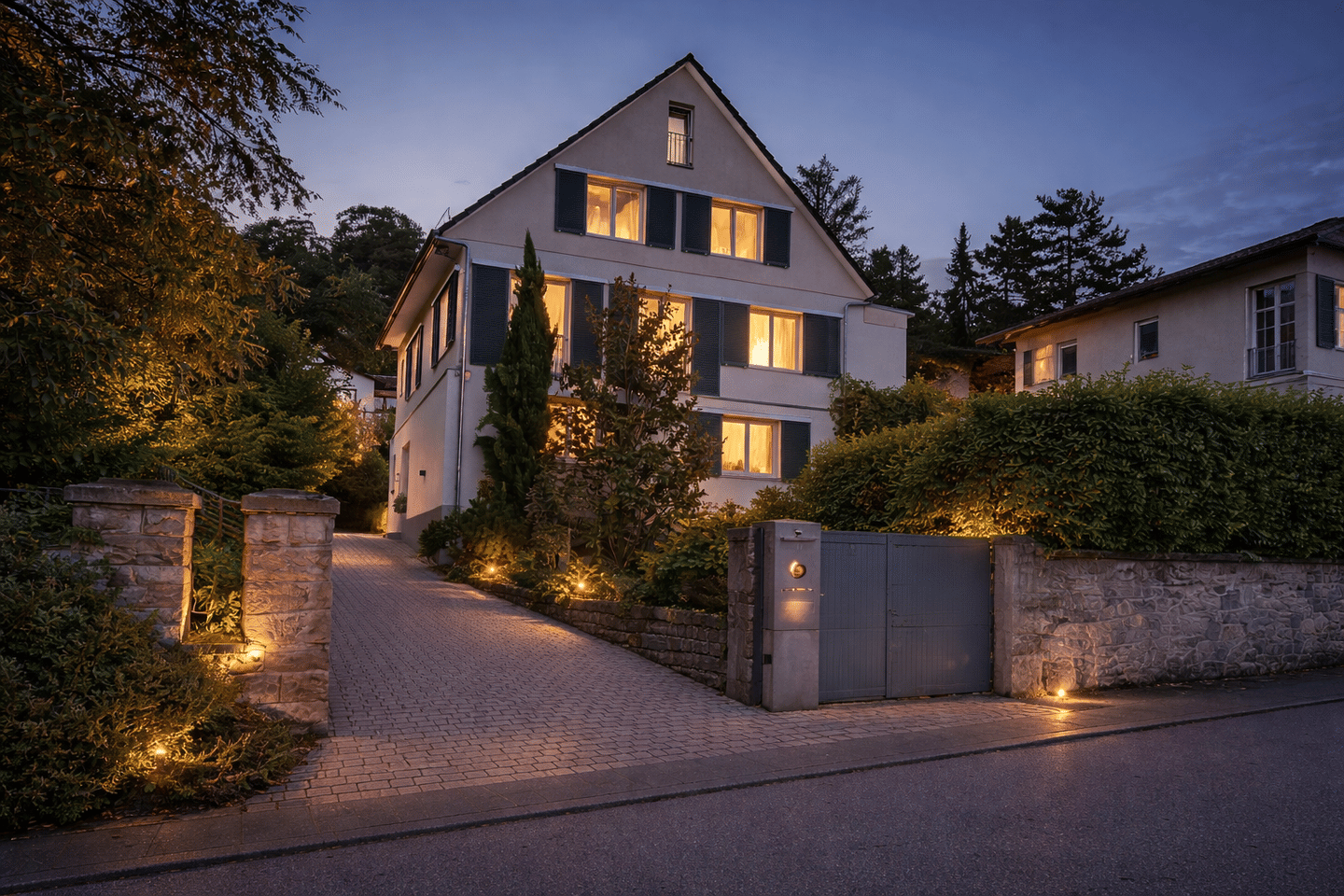 Reizvolle, großzügige Villa in Bestlage mit Blick in die Rheinebene – Weinheim – Vorschaubild 2
