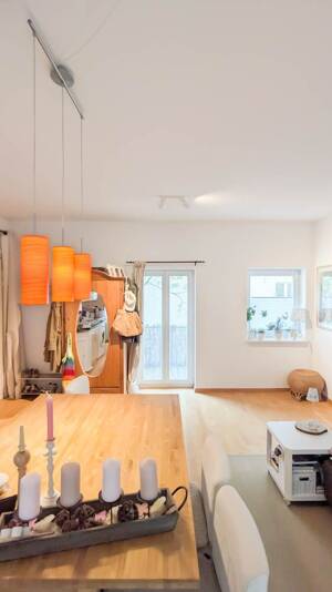 HOMESK - Altbaucharme in Berlin-Mitte | Lichtdurchflutete 2-Zimmer-Wohnung nahe Rosenthaler Platz – 10119 Berlin – Vorschaubild 5