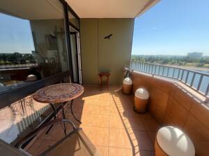 2-Zimmer-Wohnung mit traumhaftem Rhein- und Domblick – 50668 Köln – Vorschaubild 2