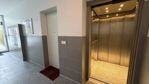 Modernes Wohnen im Zylinderviertel: 3-Zimmer-ETW mit Fahrstuhl, 2 Balkonen + TG-Stellplatz! – 22529 Hamburg – Vorschaubild 4