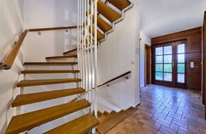 ONLY 10 MINUTES TO CLAY! Approx. 150 m² townhouse with 5-room, 4-bed, garden + garage *Pets allowed* – 55246 Wiesbaden – Vorschaubild 9