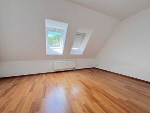 WOW! 170 m² -Platz-Traum-ETW mit Balkonen, 2 Duplexgaragen u.v.m. in Lauf a. d. Pegnitz – 91207 Lauf an der Pegnitz – Vorschaubild 9