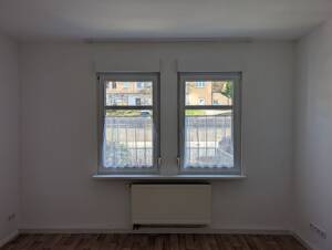 Helle 2-Zimmer-Wohnung mit Erker und Einbauküche – 7749 Jena – Vorschaubild 2
