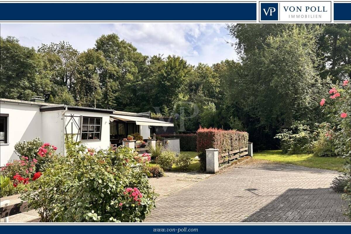 Charmantes Raumgefühl mit sonnigem Garten in gepflegter Doppelhaushälfte – 39118 Magdeburg – Bild 1 von 9