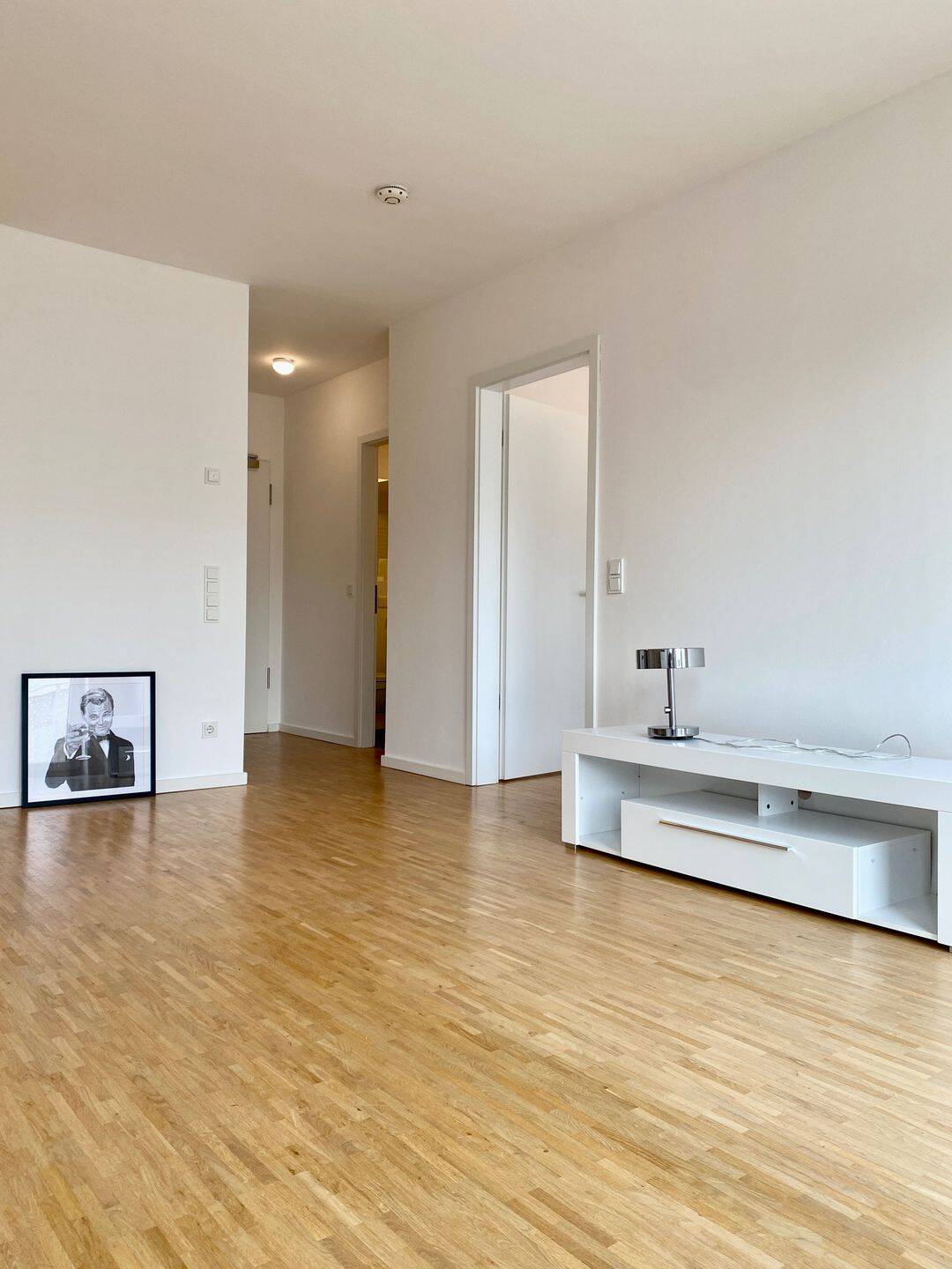 Zwei-Zimmer-Wohnung mit Balkon, Einbauküche und Fahrstuhl! – Osnabrück – Vorschaubild 2