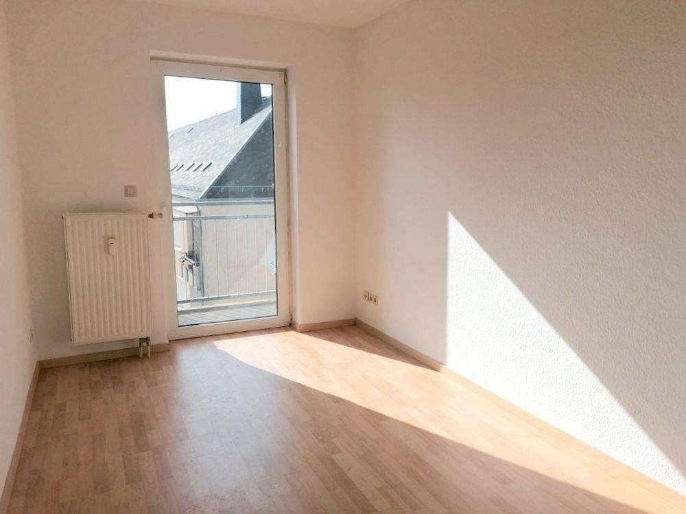 !! 3-Zimmer-Dachgeschosswohnung mit Balkon in ruhiger Nebenstraße !! – Chemnitz – Vorschaubild 9