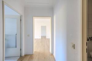 Rahlstedt: Attraktive 2-Zimmer - Wohnung mit Balkon sowie Tiefgaragenplatz kurzfristig verfügbar – 22147 Hamburg – Vorschaubild 9