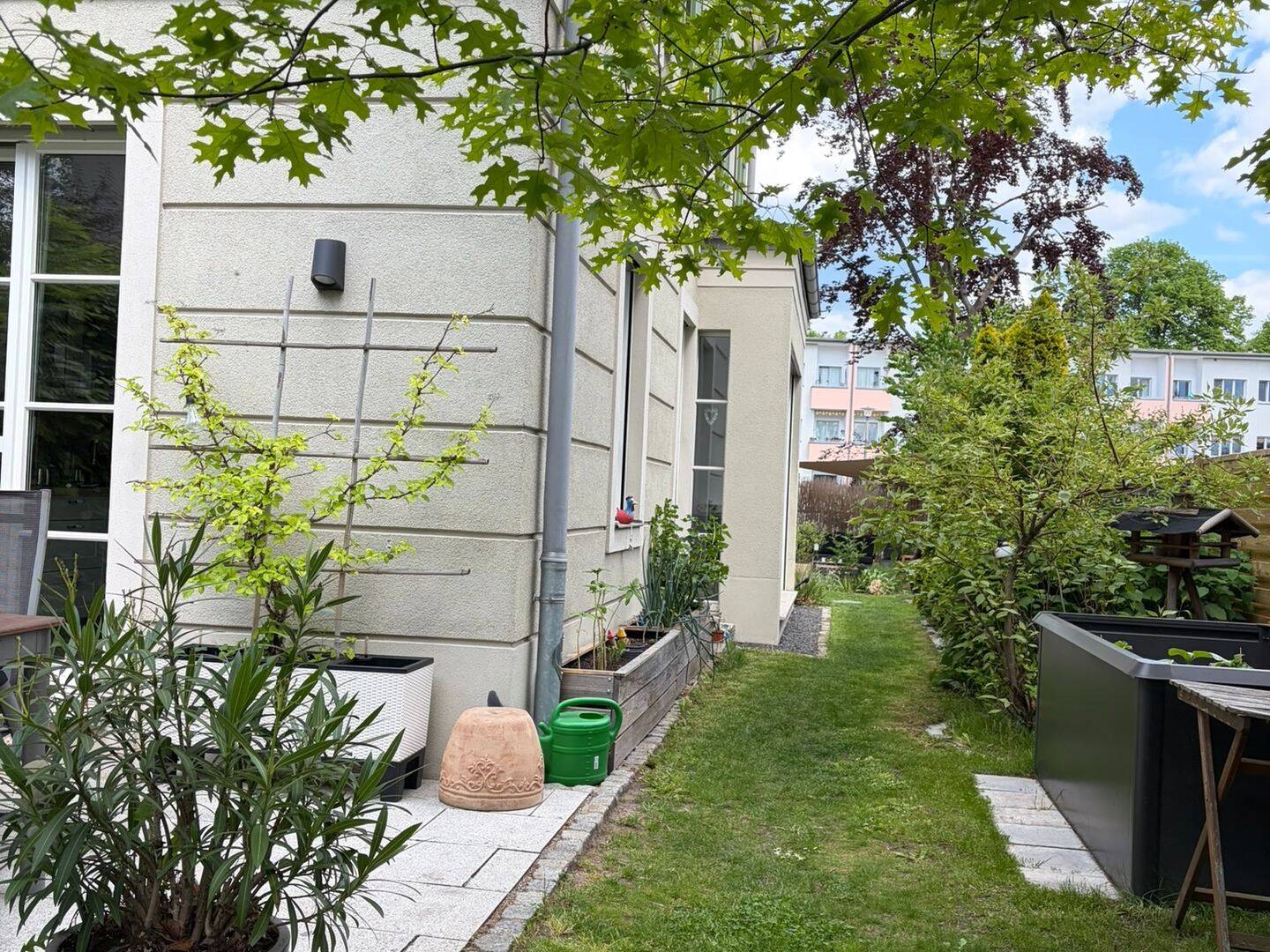 Rarität zwischen Dresden und Radebeul! Hochwertige Doppelhaushälfte mit Garten - provisionsfrei! – Dresden – Vorschaubild 8