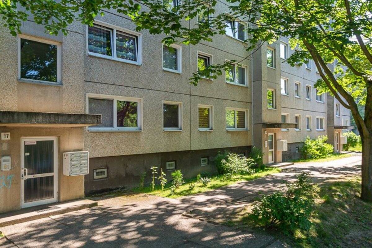 Praktische 3-Zimmer-Wohnung (WBS)! – 1169 Dresden – Bild 1 von 5