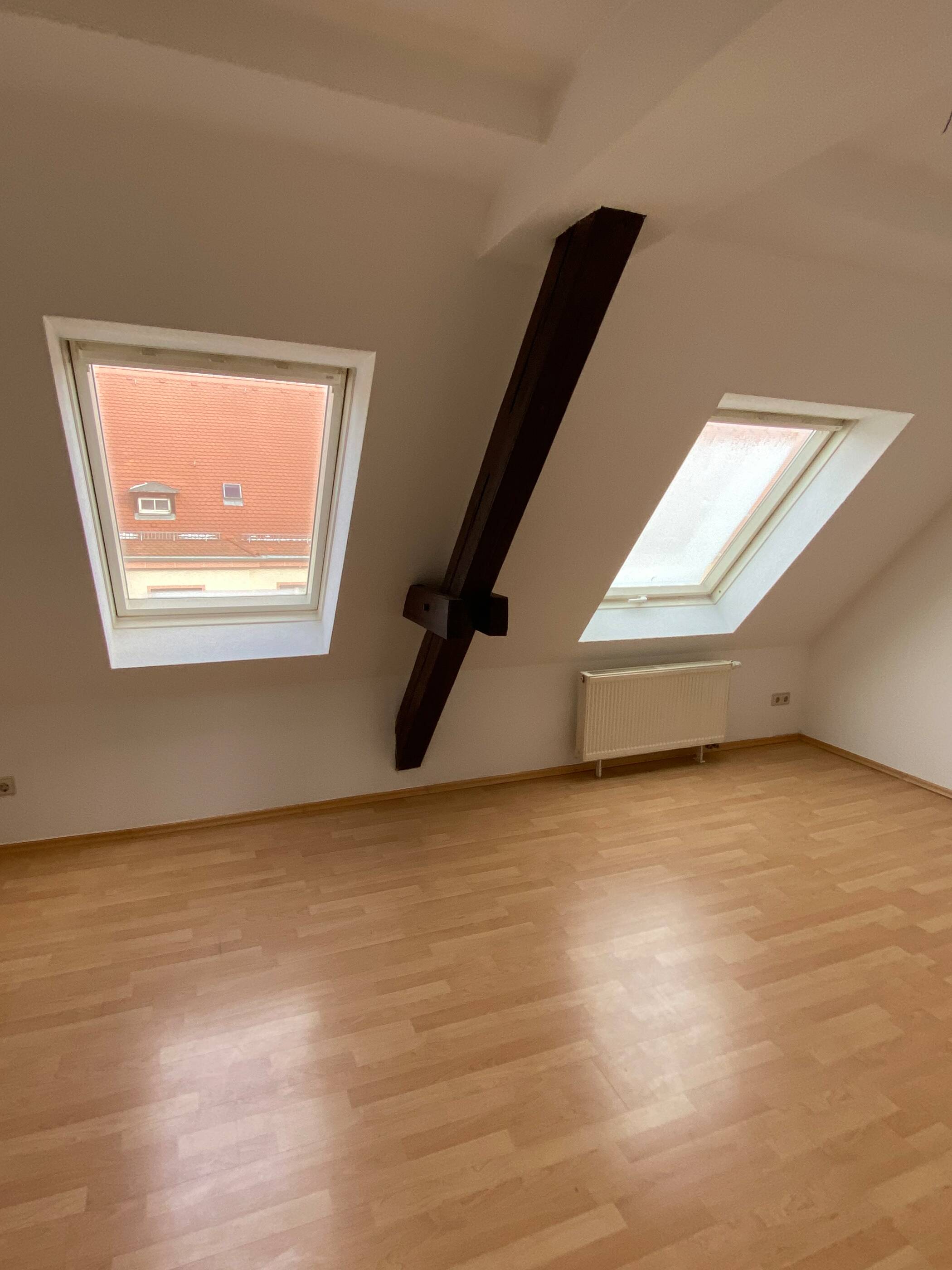 Charmante Dachgeschosswohnung in Gholis