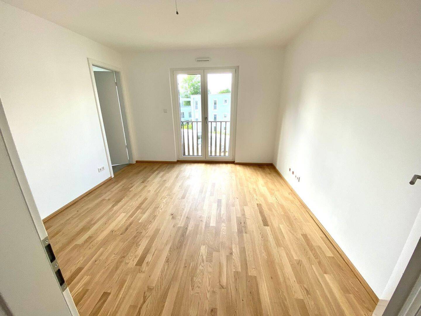 !!!Neuaubing!!! Moderne 3-Zimmer-Wohnung mit Balkon, Einbauküche & guter Anbindung in Neuaubing – München – Vorschaubild 4