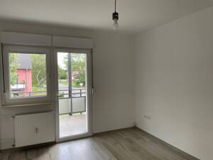 Gemütliche 3-Raum-Wohnung mit neuem Tageslichtbad – 44339 Dortmund – Vorschaubild 4