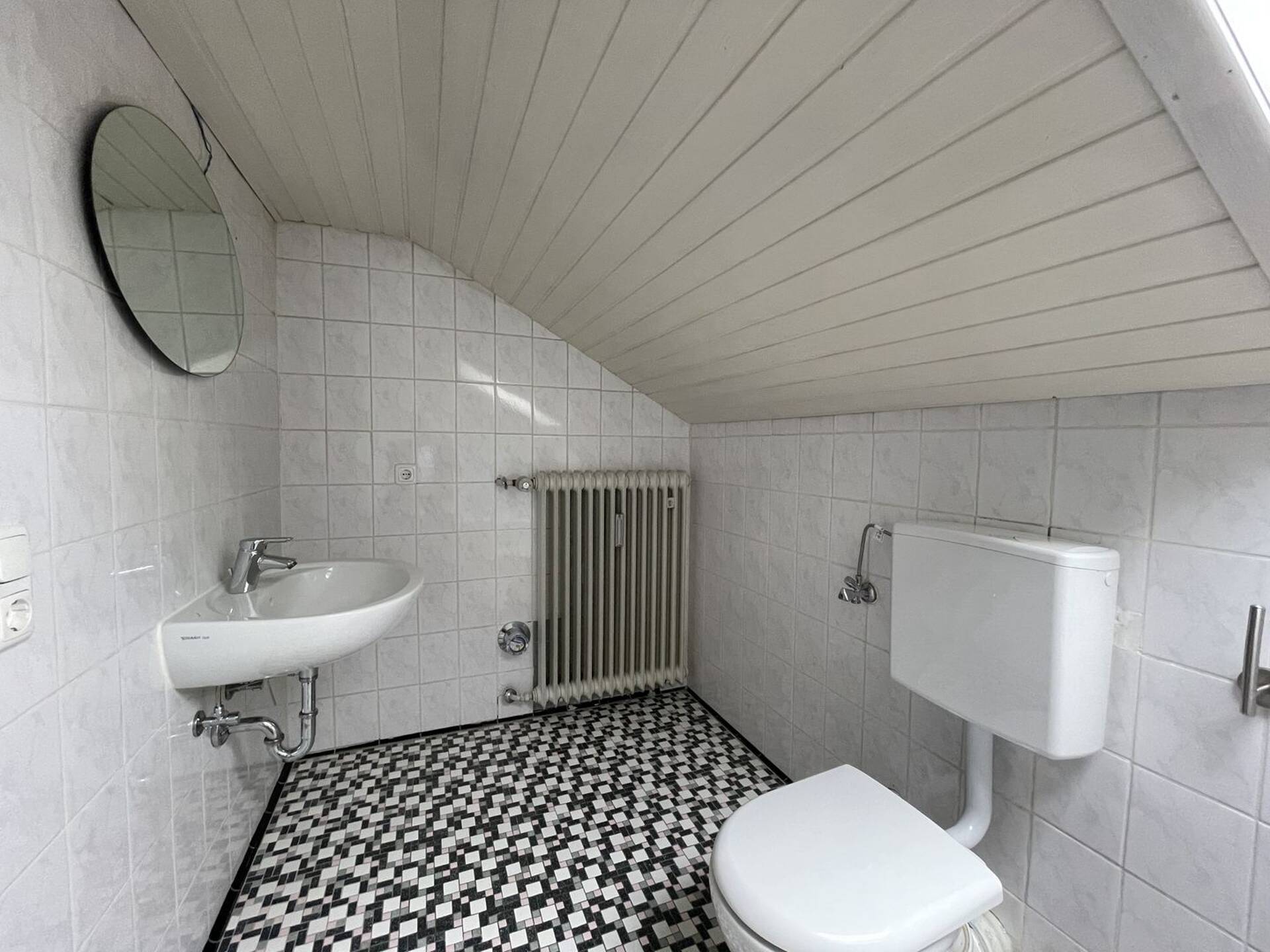 Dachgeschosswohnung in 86956 Schongau mit 48,4 m² kaufen