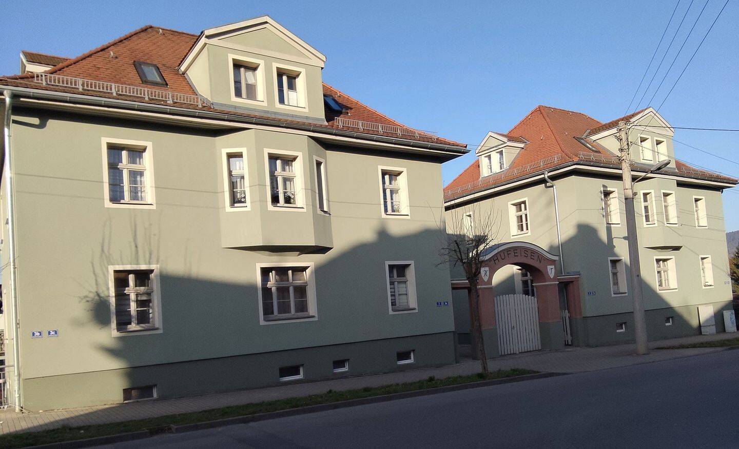 großzügige 2-Raum-Wohnung mit Balkon im Hochparterre