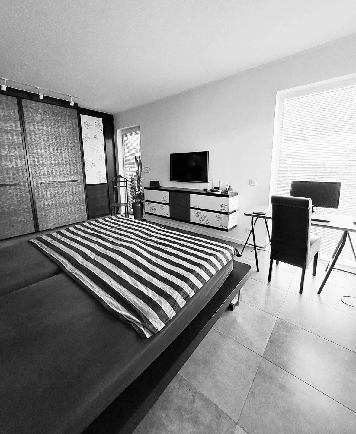 Exklusives Wohnen in bester Lage am Bökelberg: Modernes Penthouse mit Aufzug und top Ausstattung – Mönchengladbach – Vorschaubild 3