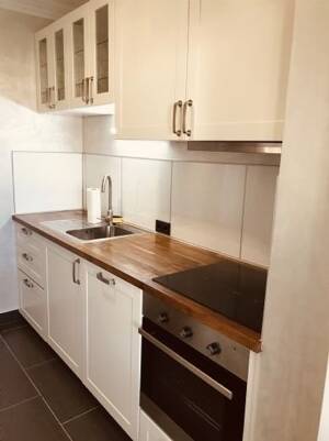 Top Wohnung / neues Vollbad/ EBK/ Fußbodenheizung/ Garage / 2 Balkone/ möbliert/ lichtdurchflutet / ab 01.10.2026 frei – 22041 Hamburg – Vorschaubild 8
