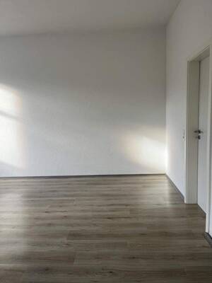 Frisch renovierte 1-Raumwohnung in Erfurt - ideal für Studenten & Azubis – 99089 Erfurt – Vorschaubild 4